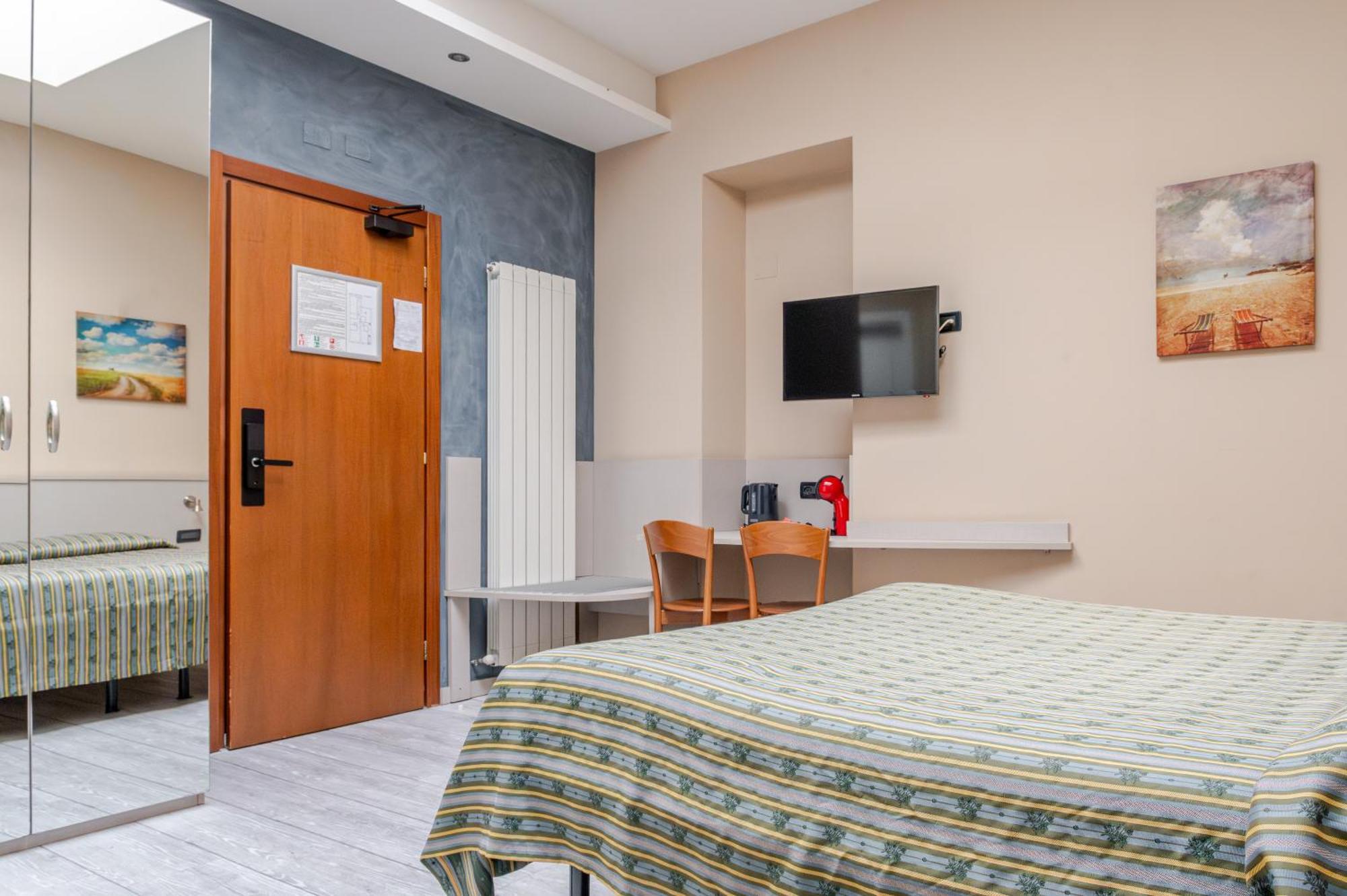 Hotel Posta - 3 Stars - Comfortable Stay In Ventimiglia Exterior photo